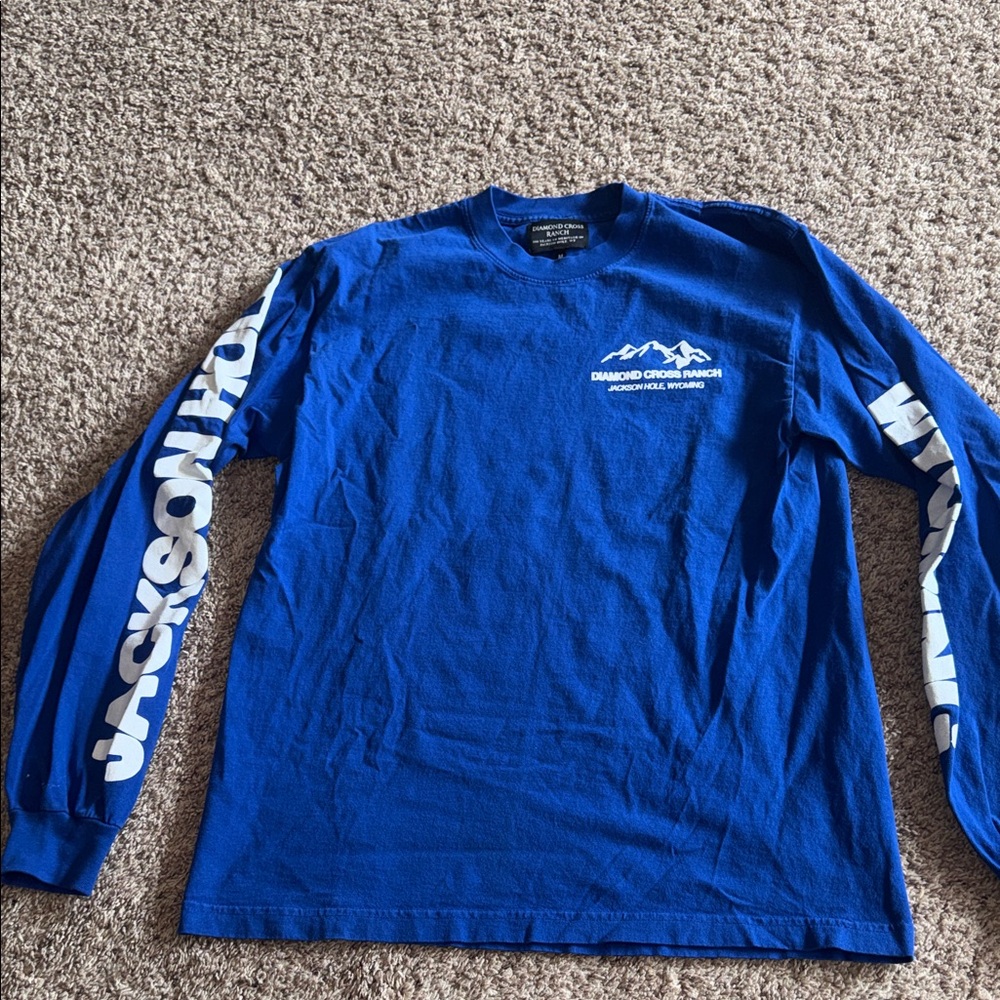 Diamond Cross Ranch graphic long sleeve in blue size medium